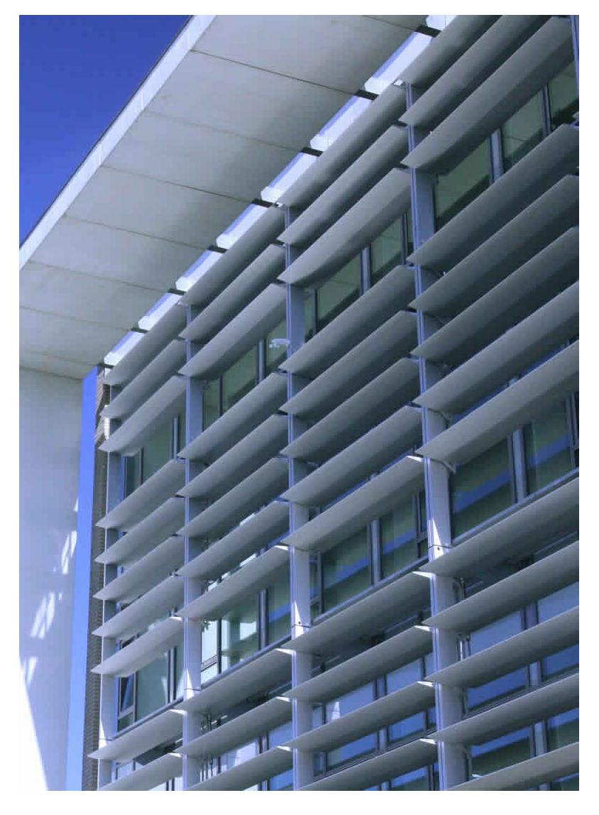 integrated facade daylight harvesting